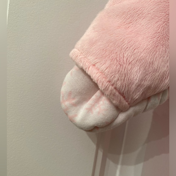 Baby Girl 6 Months One Piece Pink Cold Weather Wear - Picture 5 of 14